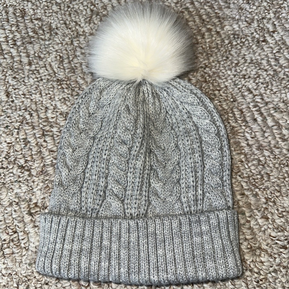 J. Crew Women's One Size Cable Knit Pom Pom Beanie Winter Gray NEW